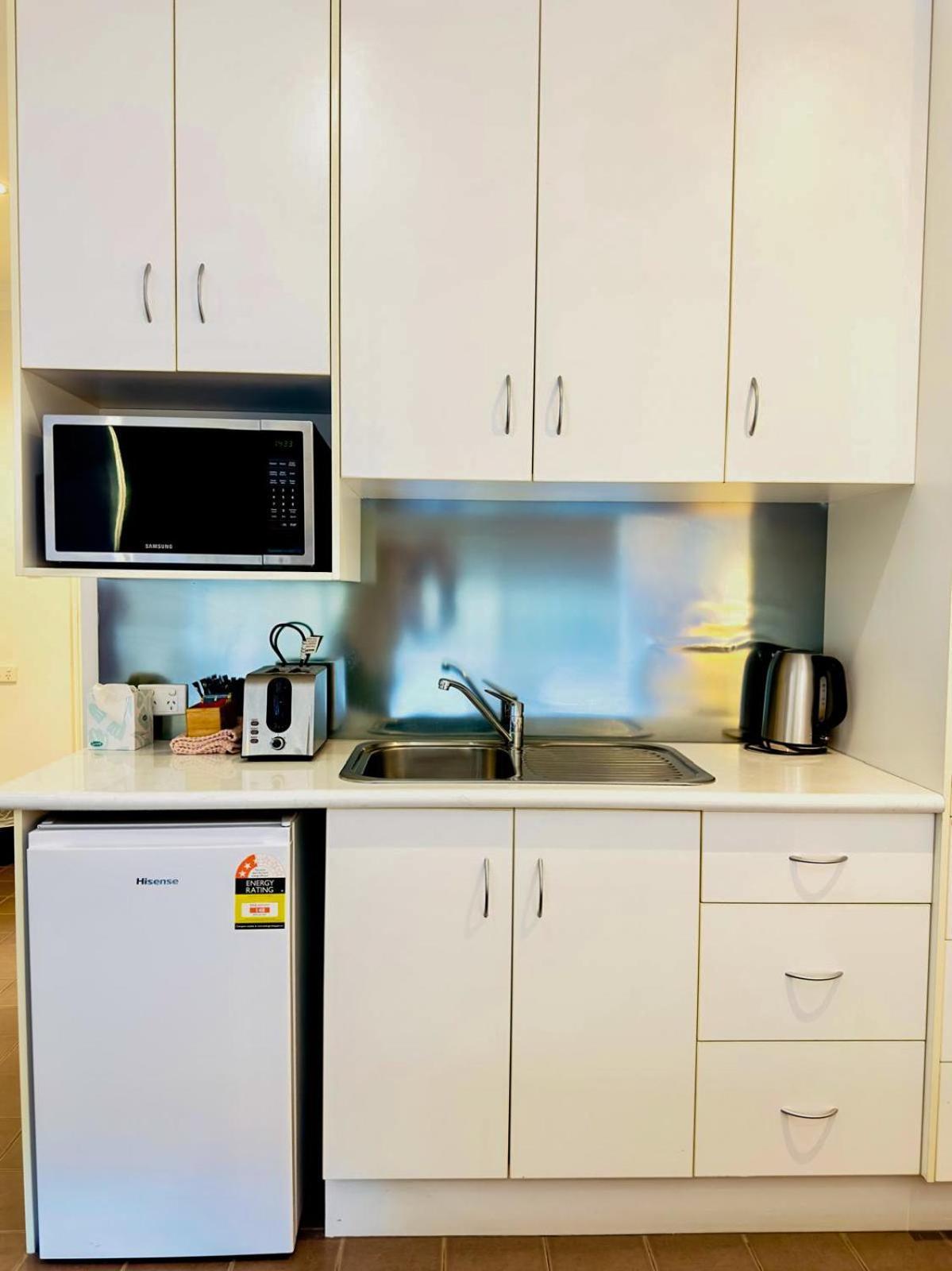 Merivale Motel Тюмът Екстериор снимка